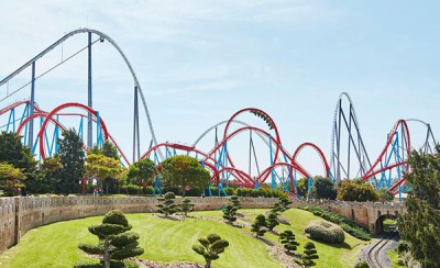 Visit theme park Port Aventura World